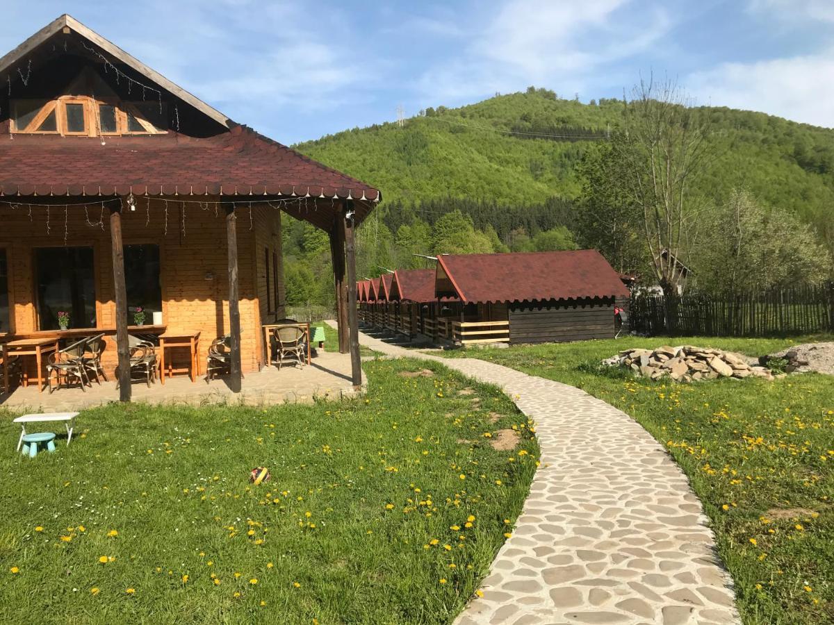 Casutele Doftanei Lägenhet Teşila Exteriör bild