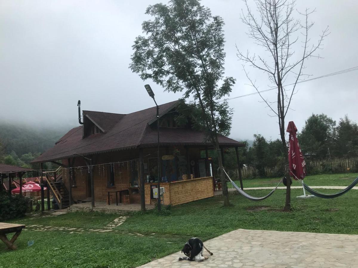 Casutele Doftanei Lägenhet Teşila Exteriör bild